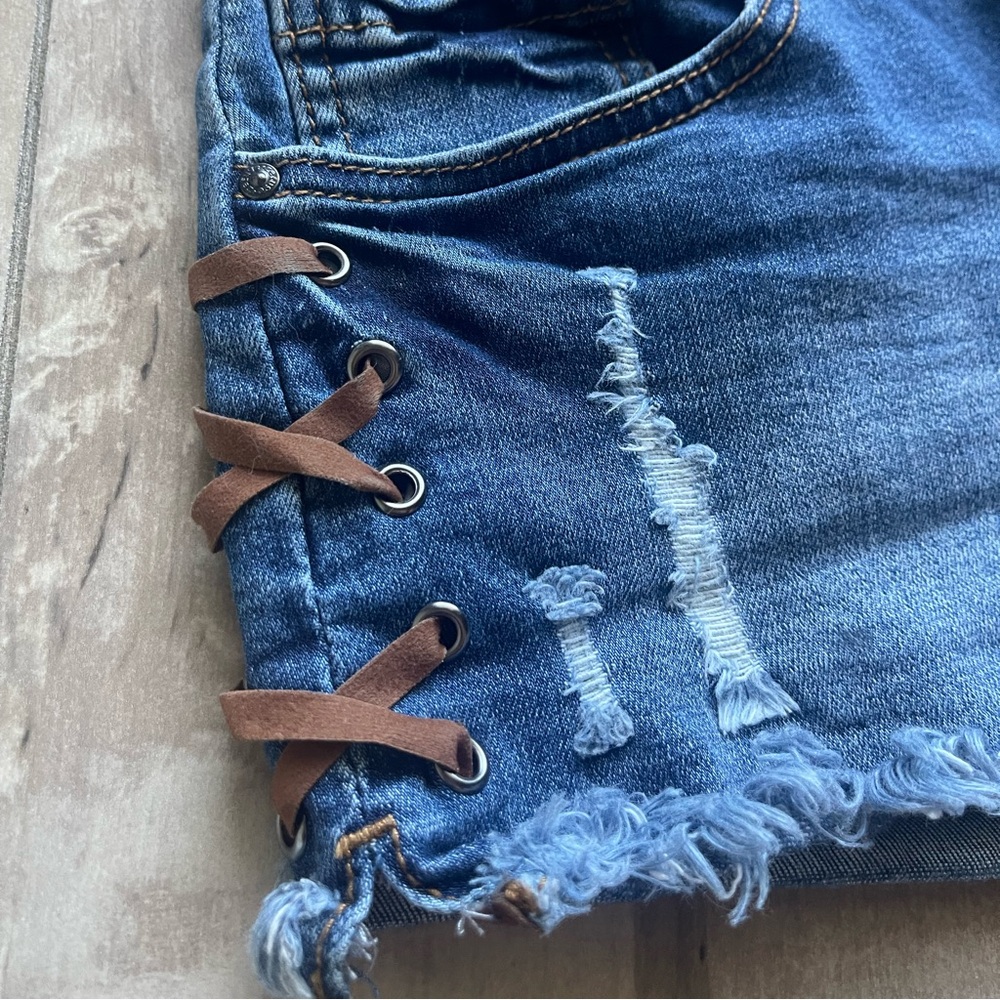 Short Shorts! Dark denim with Faux Leather Lace Up Sides - Picture 4 of 6